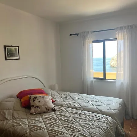 Bohemian Rhapsody Sea View Apartment