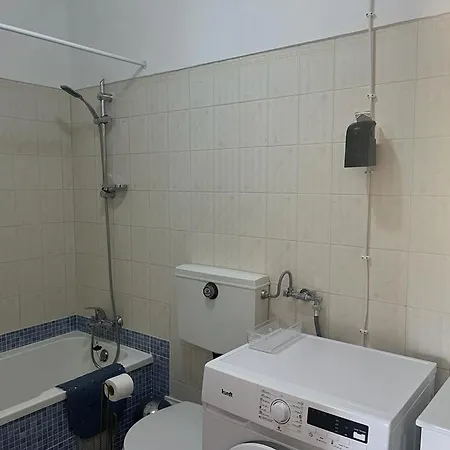 Bohemian Rhapsody Sea View Apartment